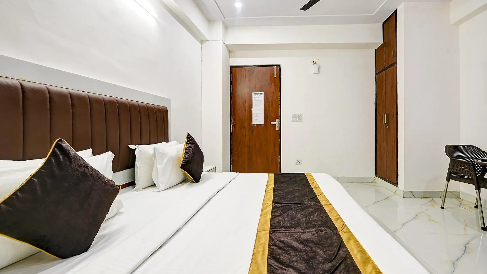 Hotel Krishna Tower Delhi   Delhi (National Capital Territory of India)