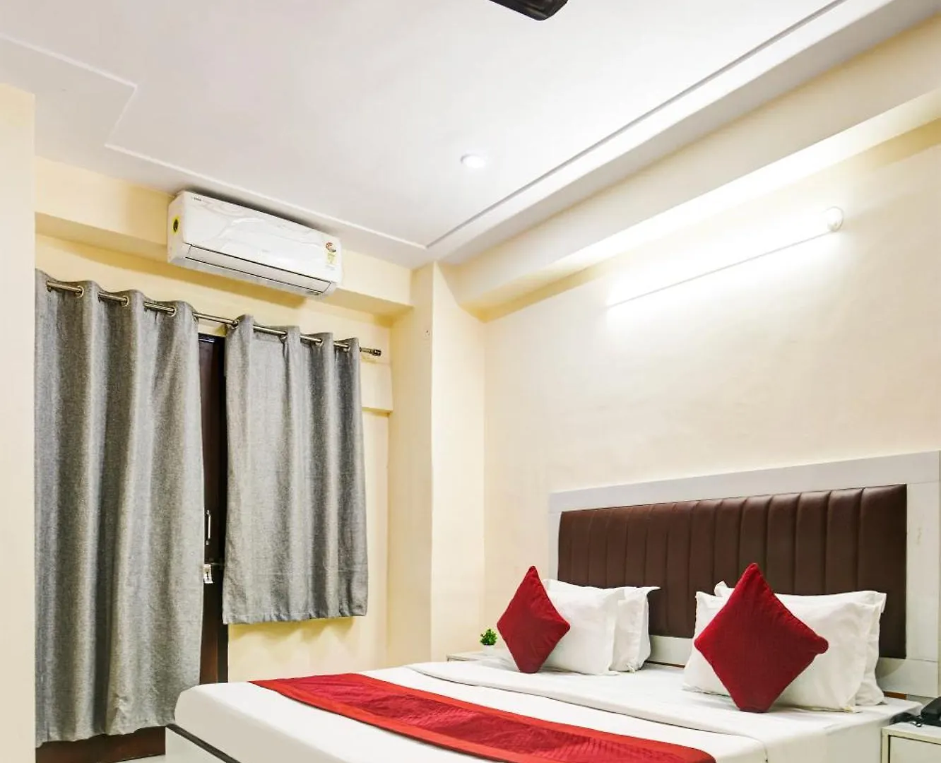 Hotel Krishna Tower Delhi