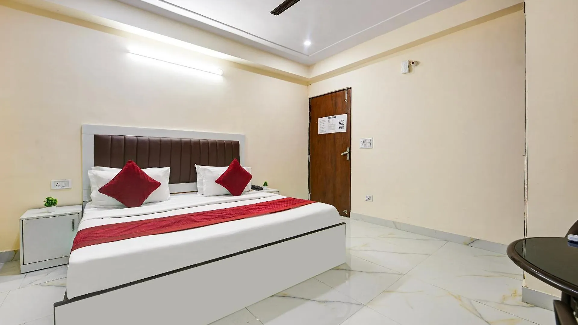 Hotel Krishna Tower Delhi