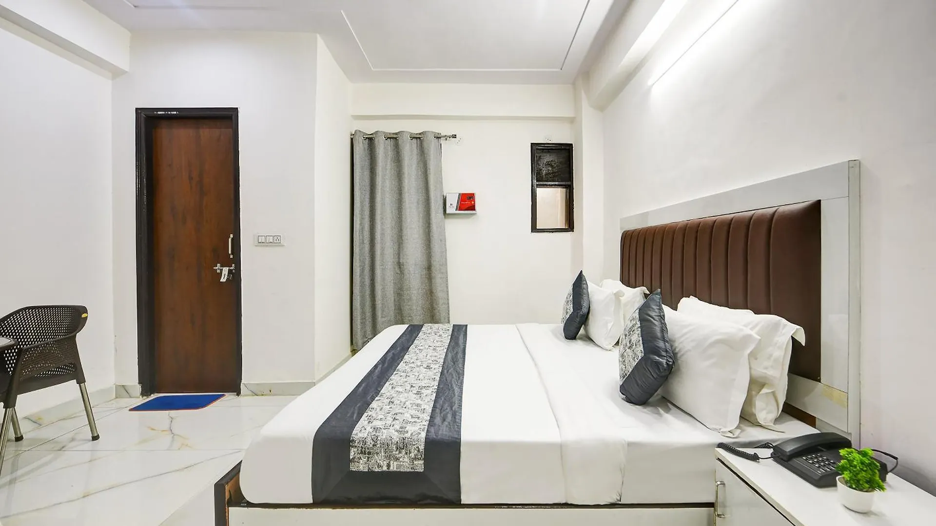 Hotel Krishna Tower Delhi   Delhi (National Capital Territory of India)