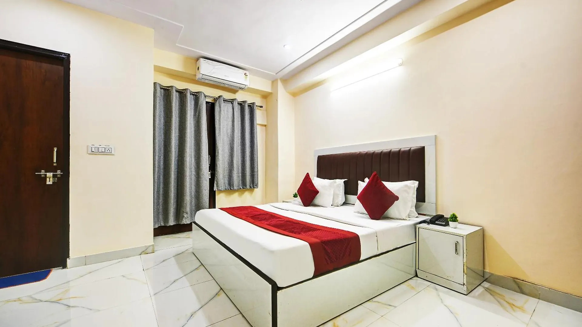 Hotel Krishna Tower Delhi